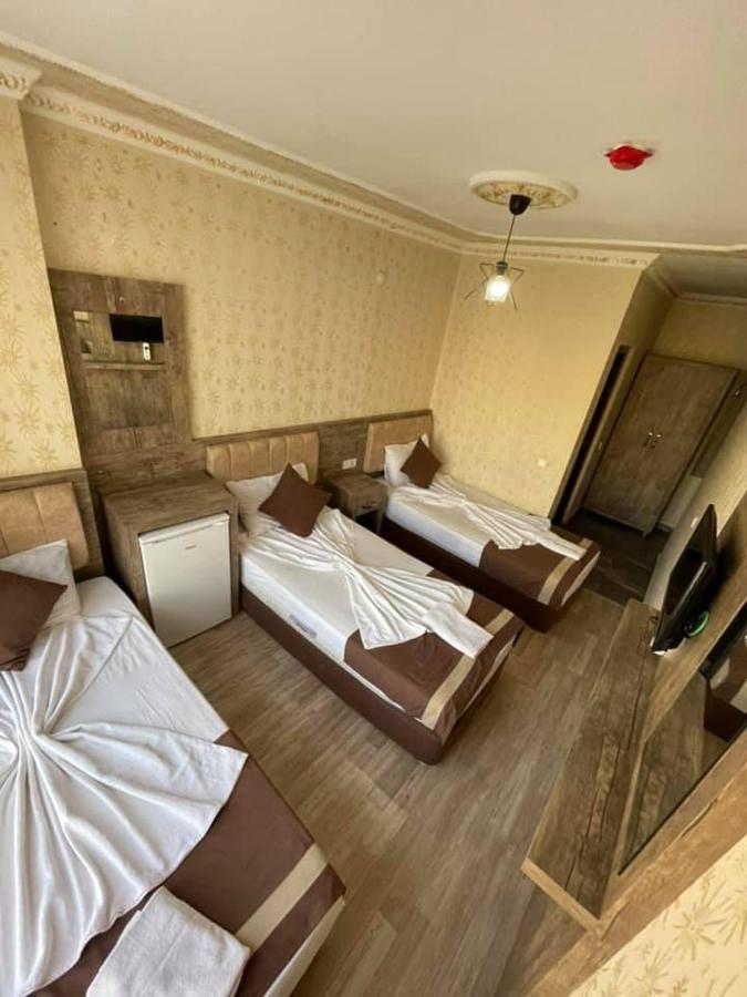Oezguer Hotel 안탈리아 외부 사진
