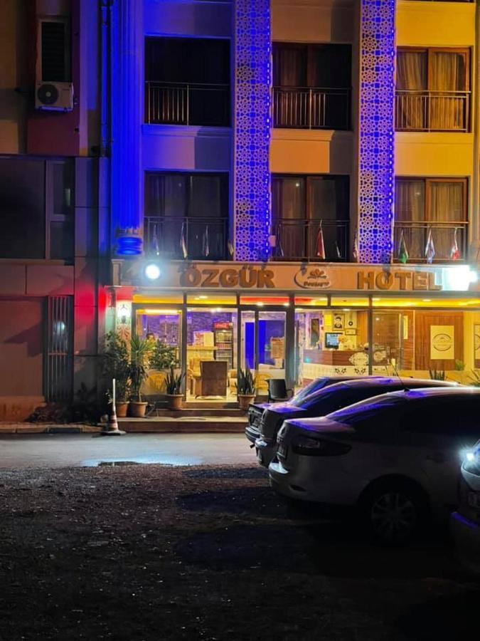 Oezguer Hotel 안탈리아 외부 사진