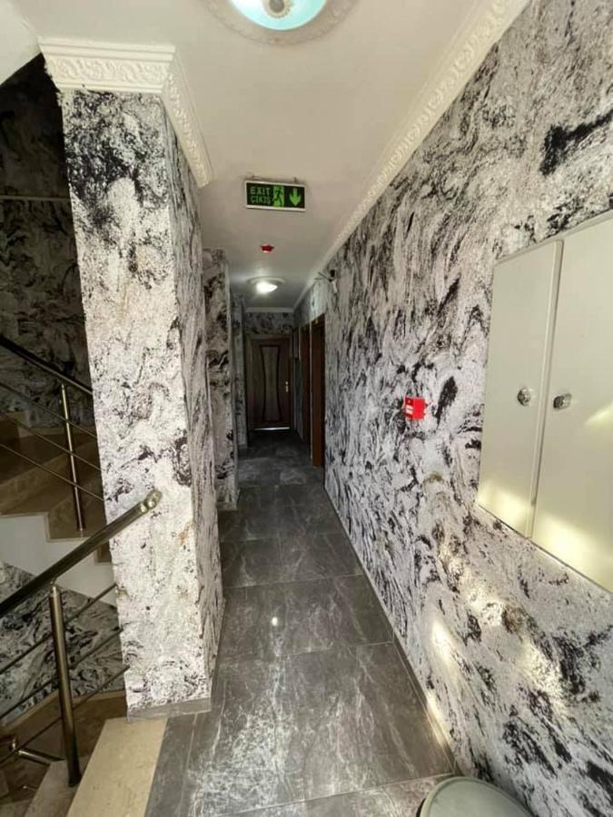 Oezguer Hotel 안탈리아 외부 사진