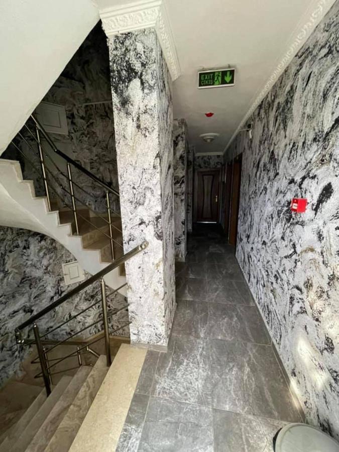 Oezguer Hotel 안탈리아 외부 사진