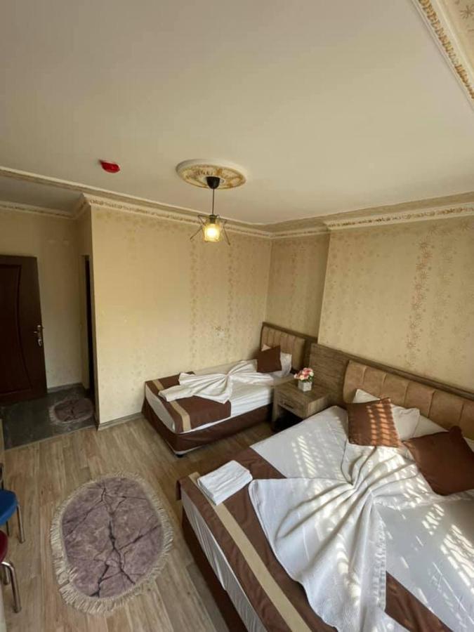 Oezguer Hotel 안탈리아 외부 사진