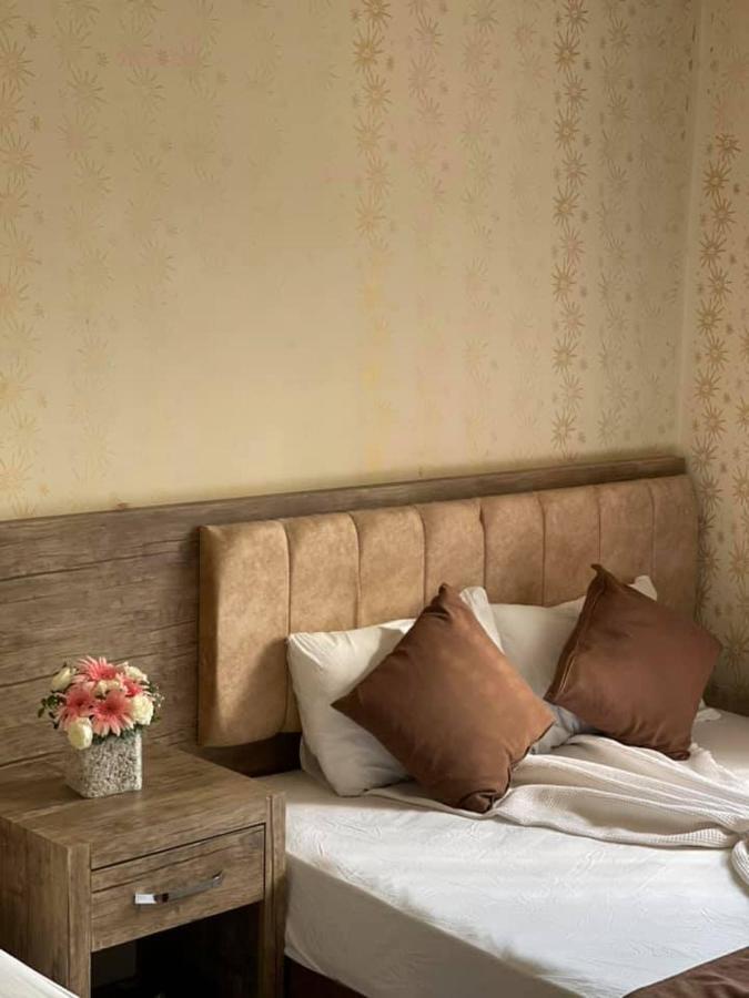 Oezguer Hotel 안탈리아 외부 사진