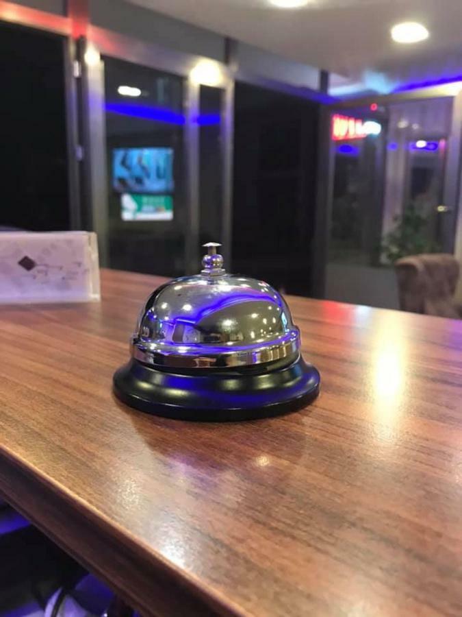Oezguer Hotel 안탈리아 외부 사진